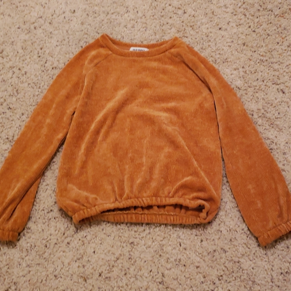 Size large girls gold shirt